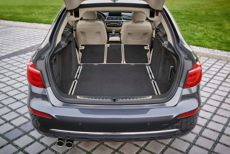 BMW 3 Series 318d (150 Hp)2016 - 2020 thumbnail 5