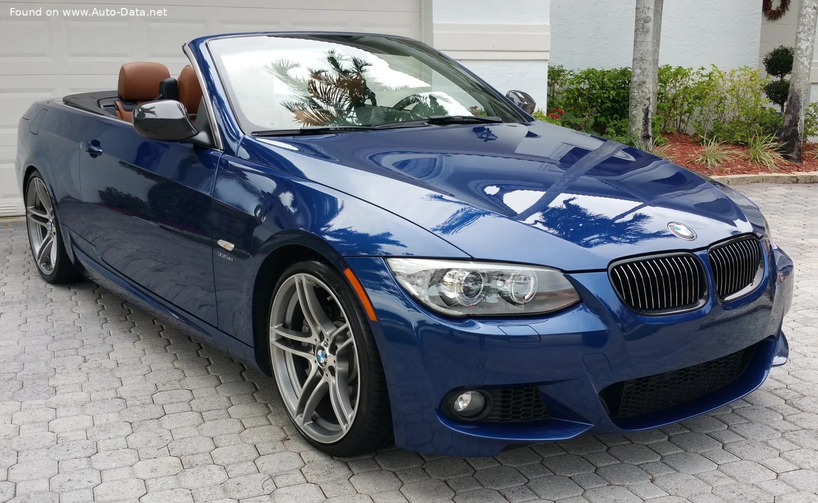 BMW 3 Series BMW 3 Series Convertible (E93 LCI, facelift 2010)