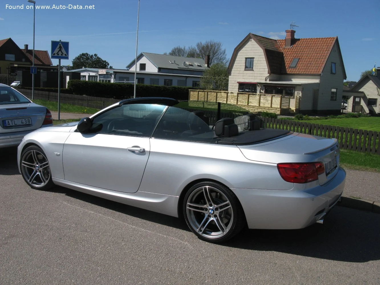 BMW 3 Series 318i (143 Hp)2010 - 2013 thumbnail 11