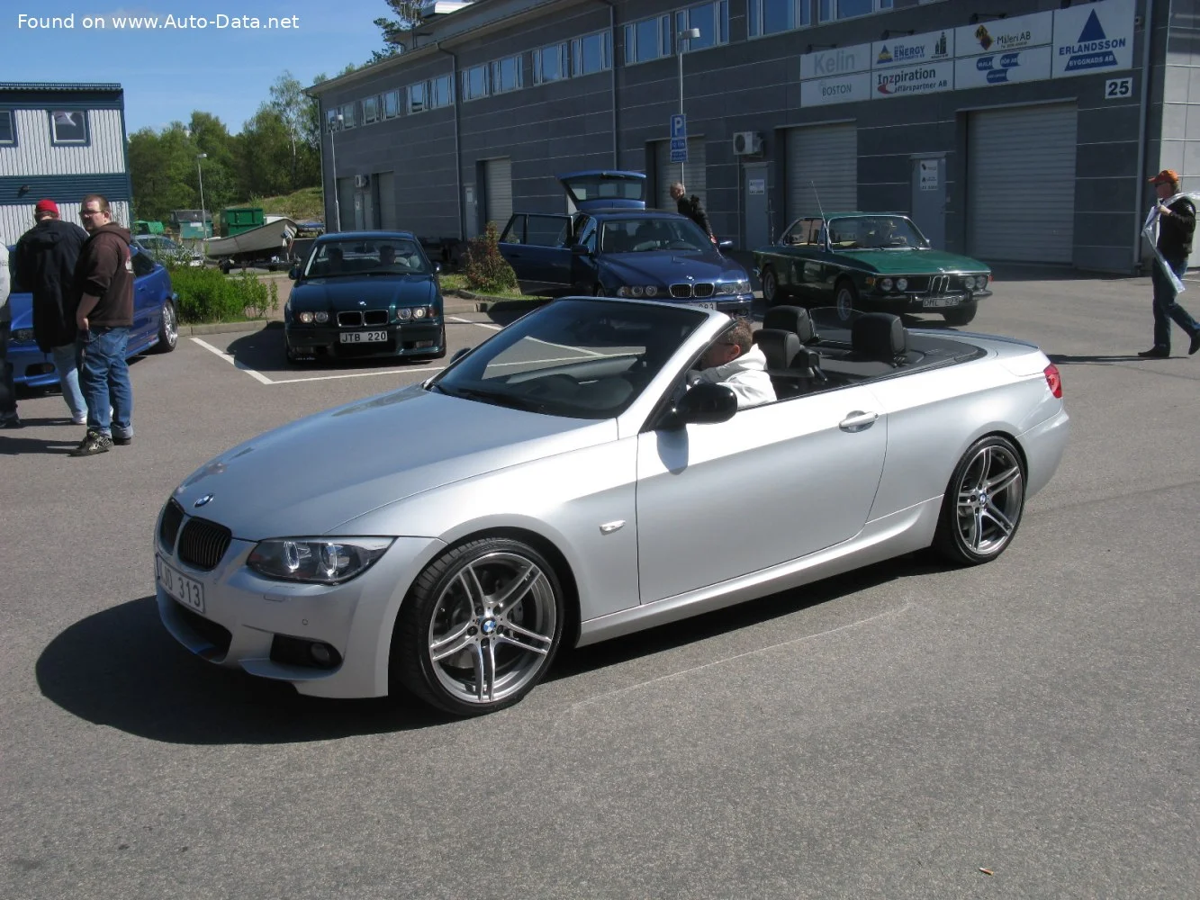 BMW 3 Series 318i (143 Hp)2010 - 2013 thumbnail 10