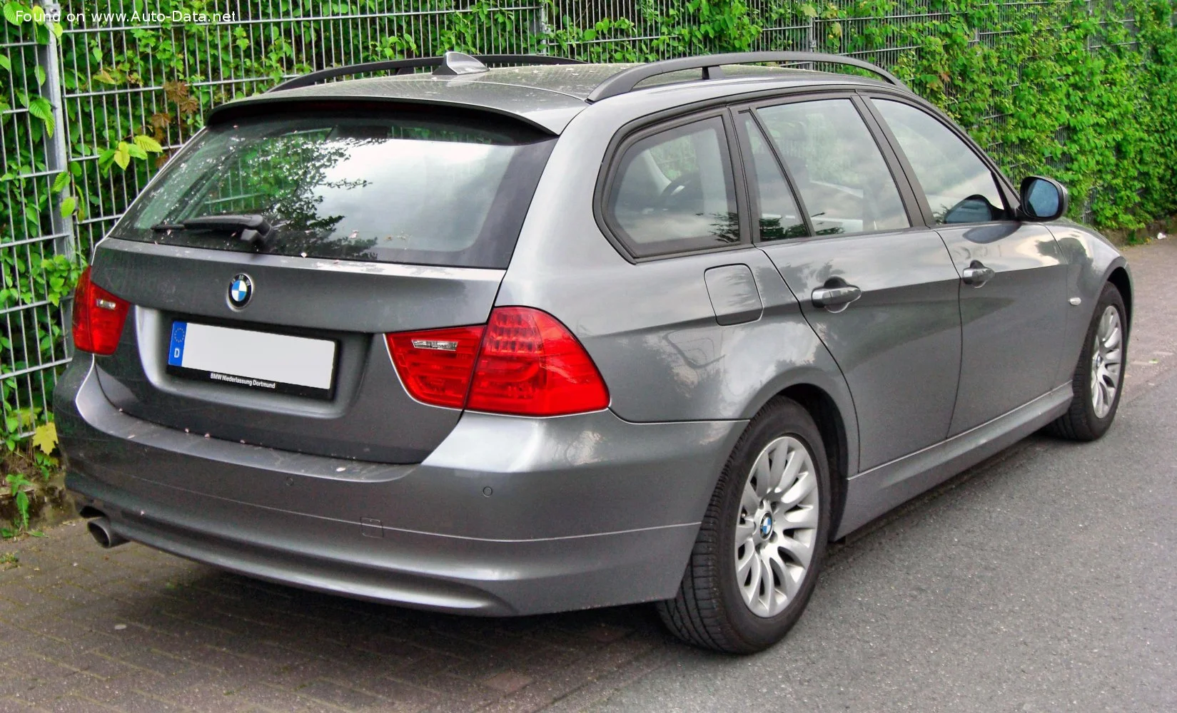 BMW 3 Series 316d (115 Hp)2008 - 2011 thumbnail 4