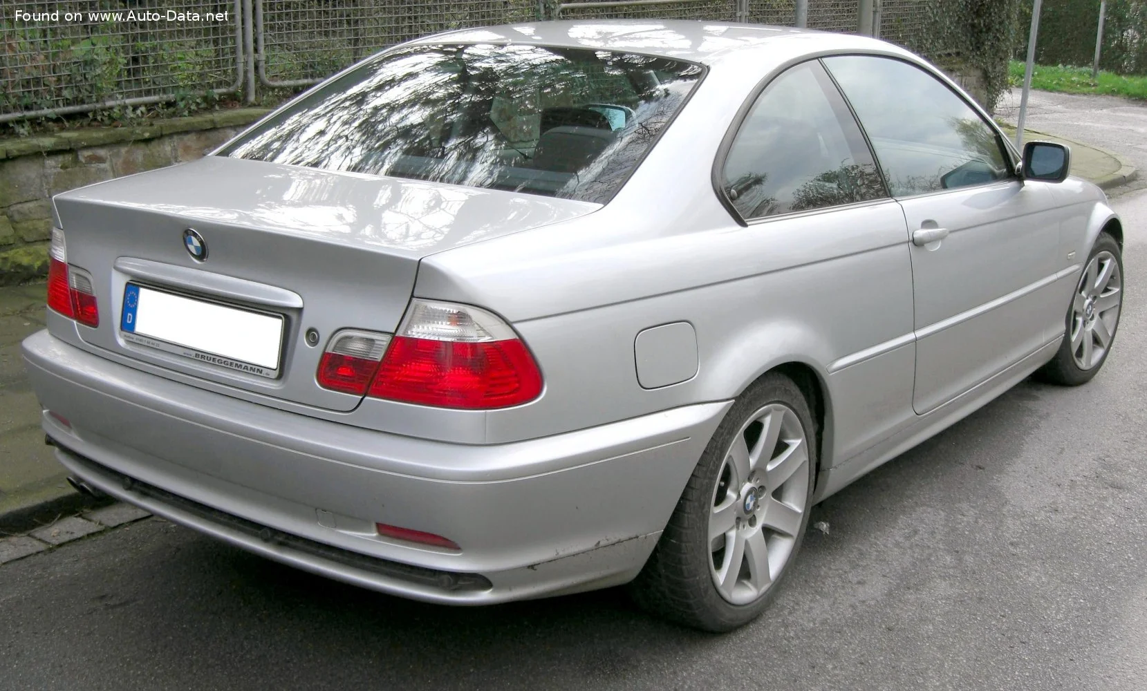 BMW 3 Series 316i (116 Hp)2001 - 2003 thumbnail 12