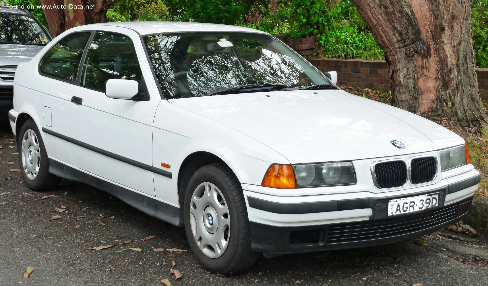 BMW 3 Series BMW 3 Series Compact (E36)