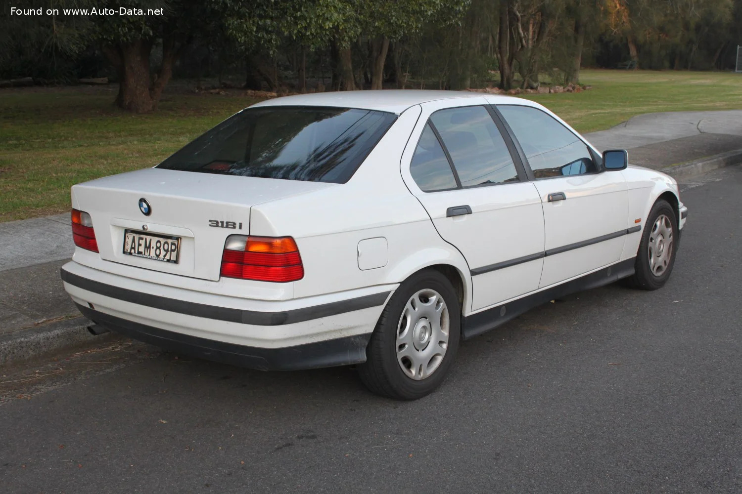 BMW 3 Series 316i (102 Hp)1993 - 1999 thumbnail 11