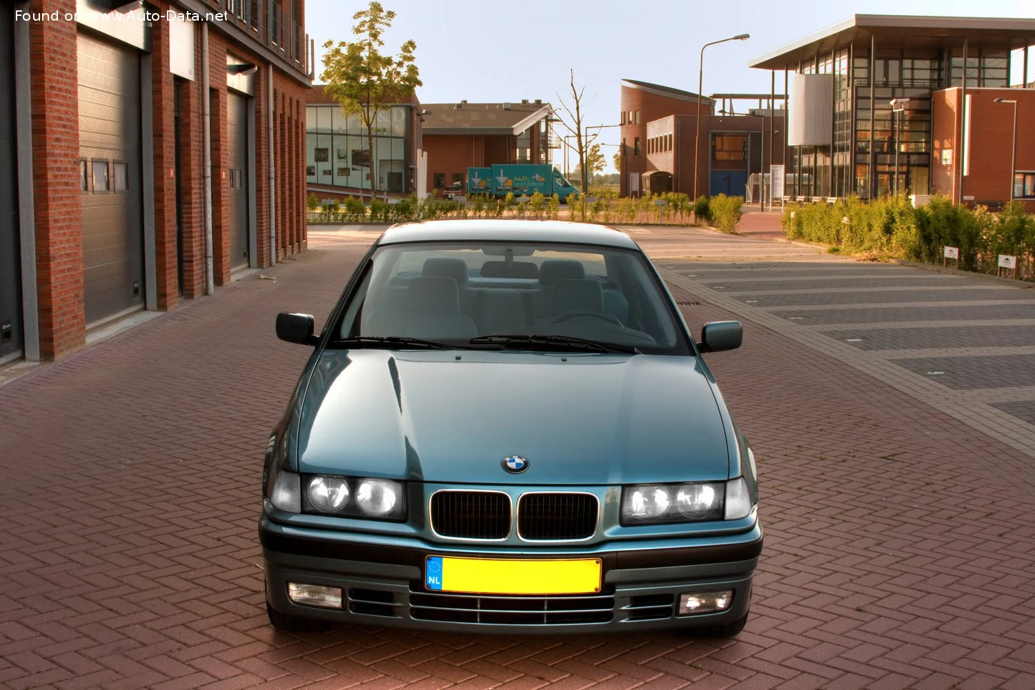 BMW 3 Series 316i (102 Hp)1993 - 1999 thumbnail 13