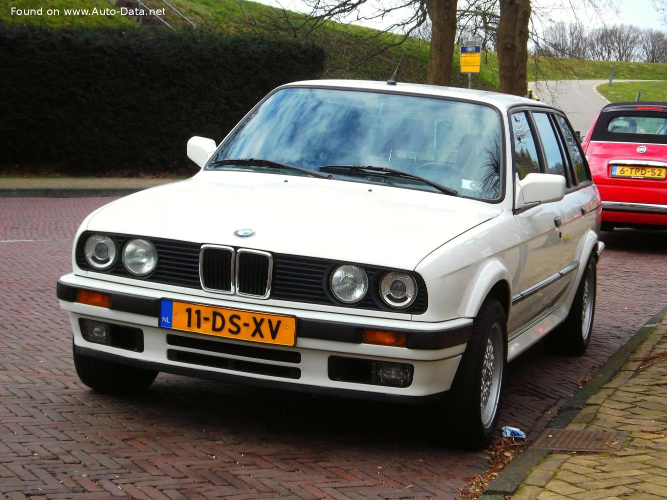 BMW 3 Series 316i (102 Hp)1987 - 1988 thumbnail 7