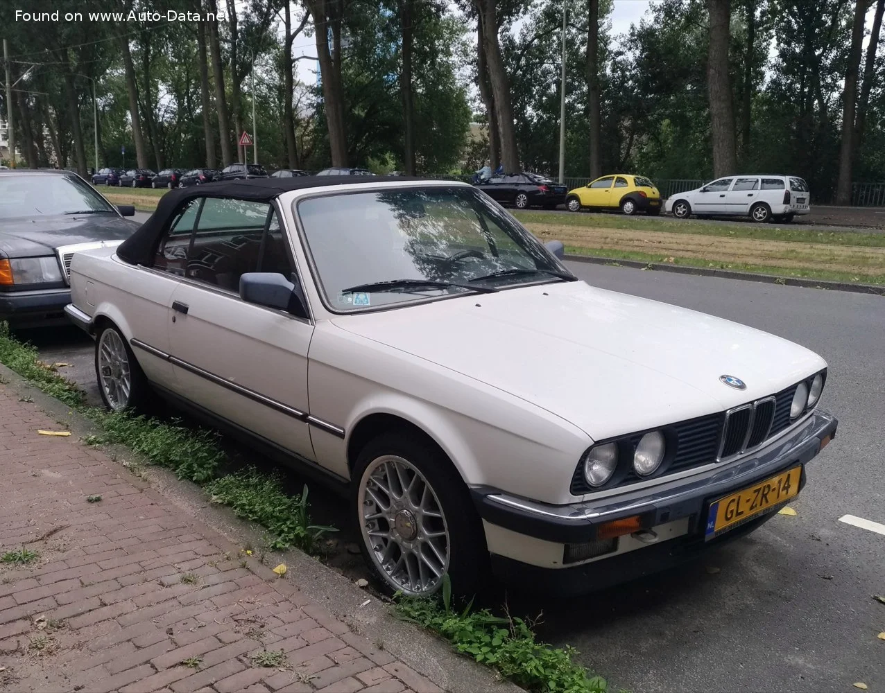 BMW 3 Series 320i (129 Hp)1985 - 1986 thumbnail 5