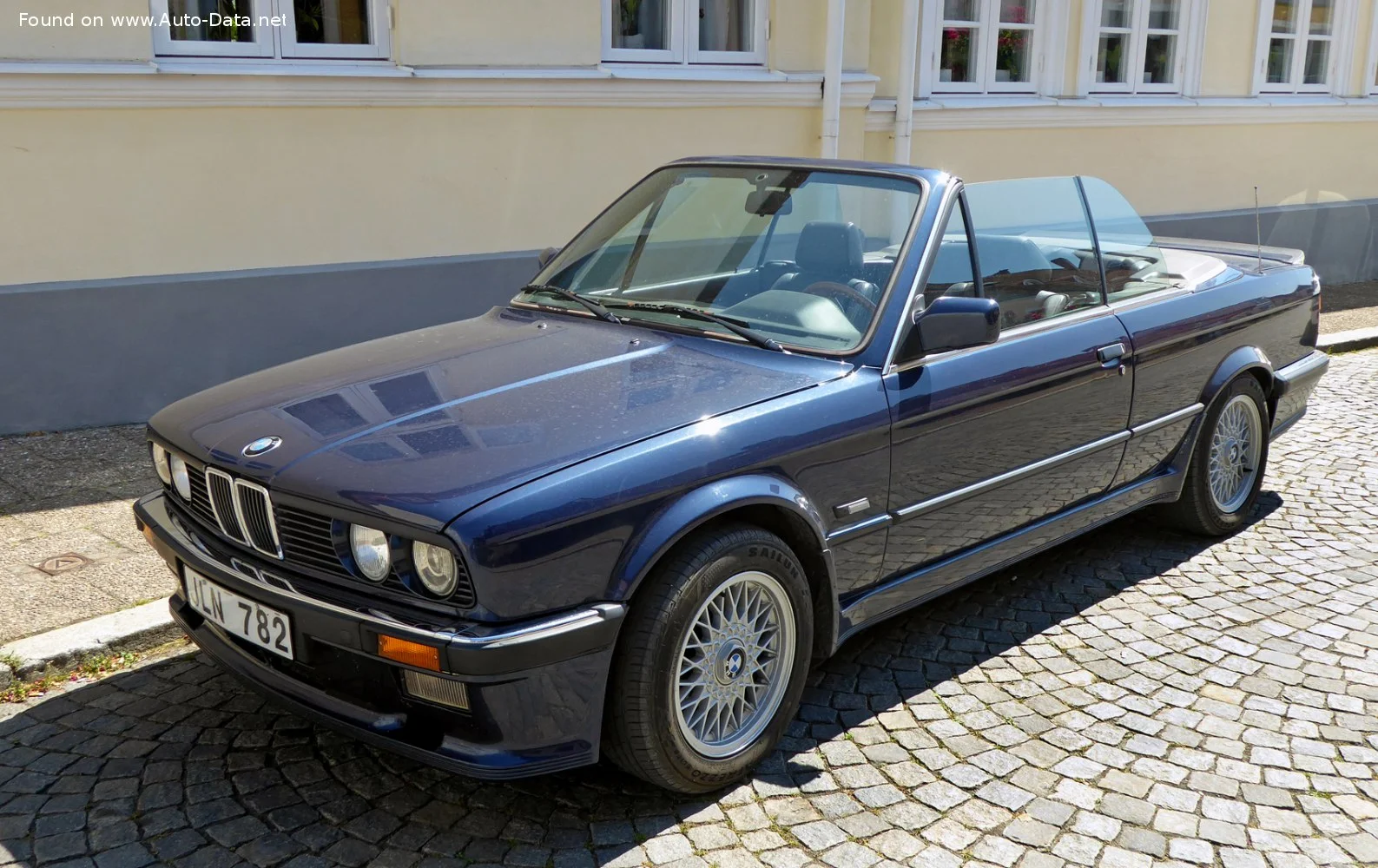 BMW 3 Series 320i (129 Hp)1985 - 1986 thumbnail 6