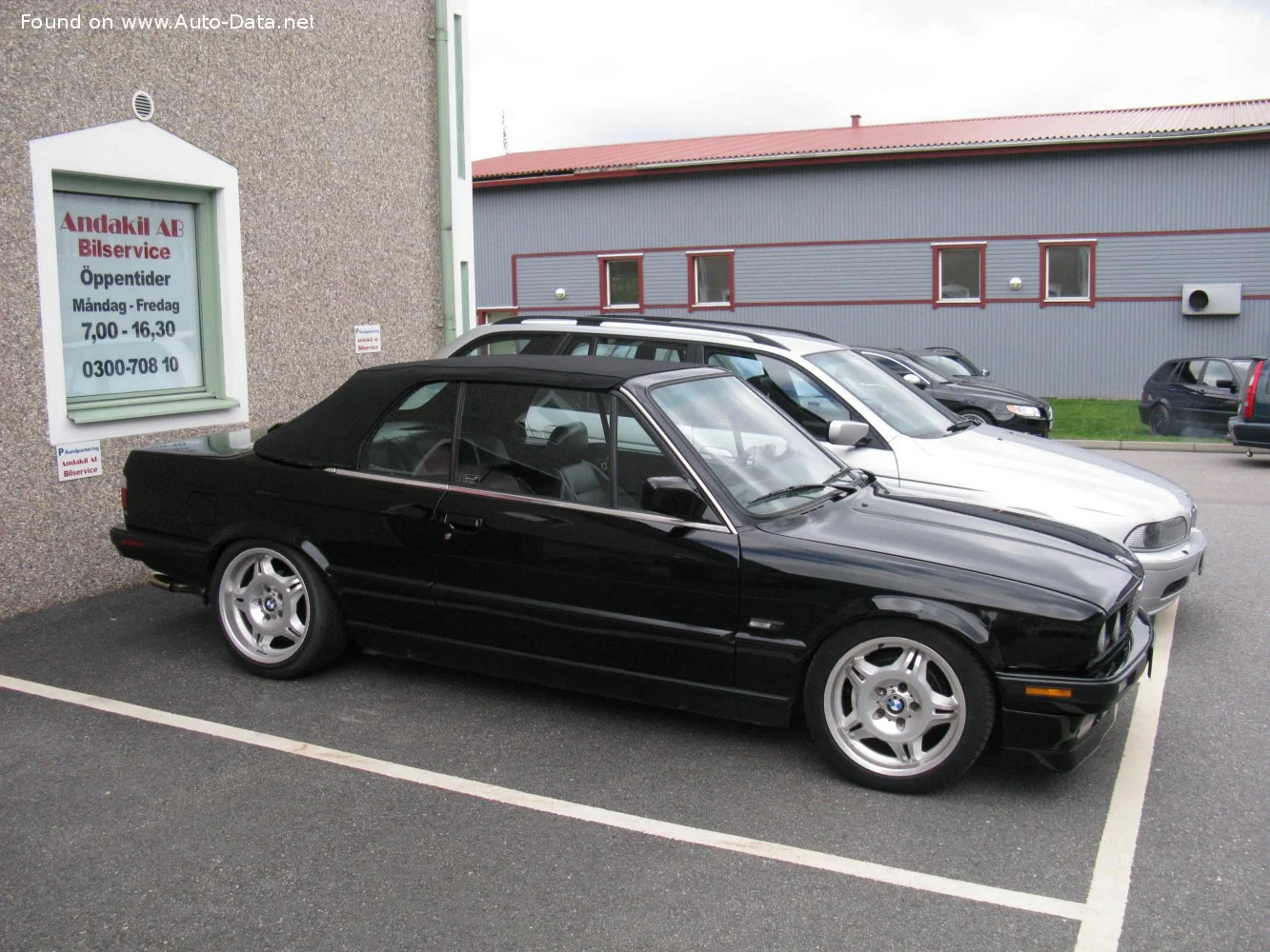 BMW 3 Series 320i (129 Hp)1985 - 1986 thumbnail 7
