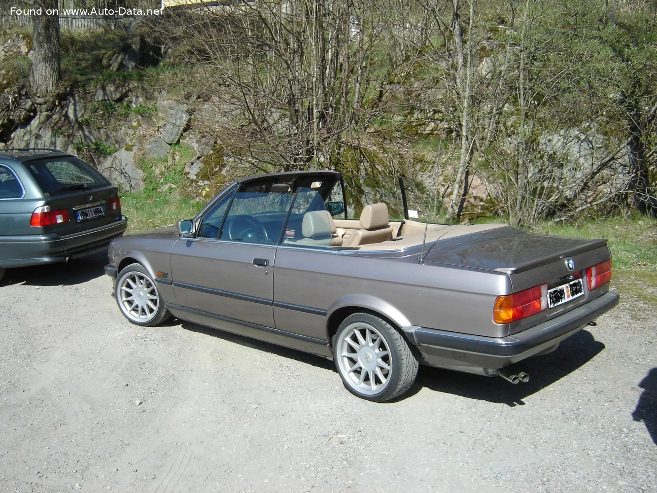 BMW 3 Series 320i (129 Hp)1985 - 1986 thumbnail 9