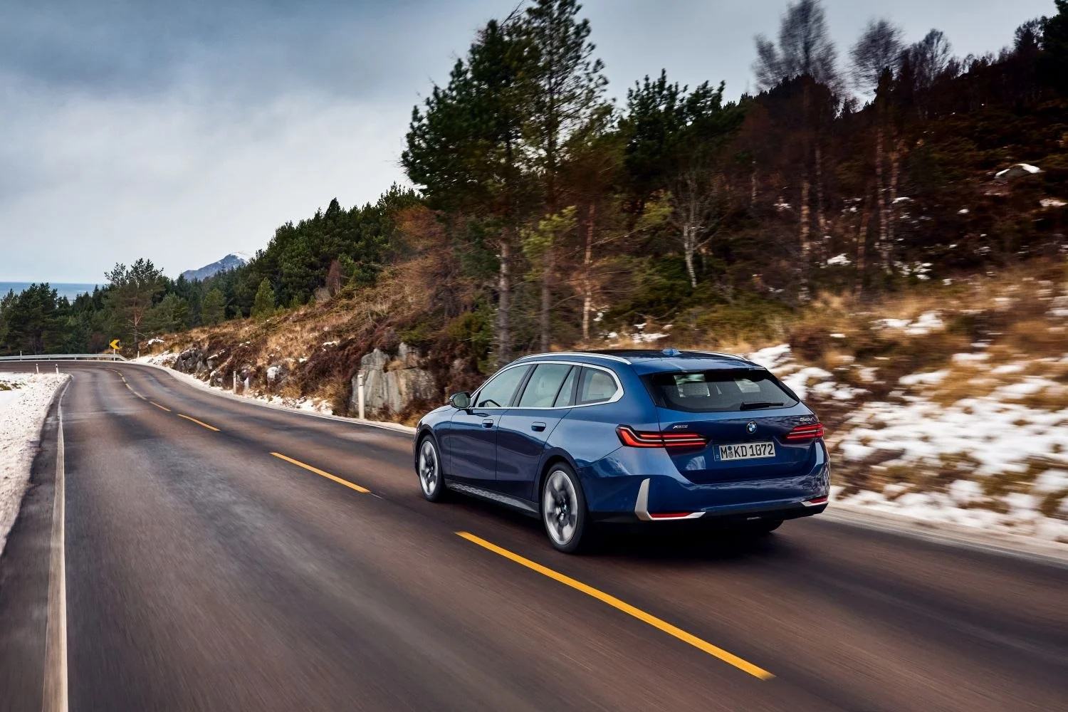 BMW 5 Series 520d (197 Hp) Mild Hybrid Steptronic2024 - thumbnail 3