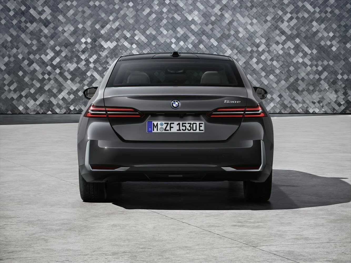 BMW 5 Series 520d (197 Hp) Mild Hybrid Steptronic2023 - thumbnail 3