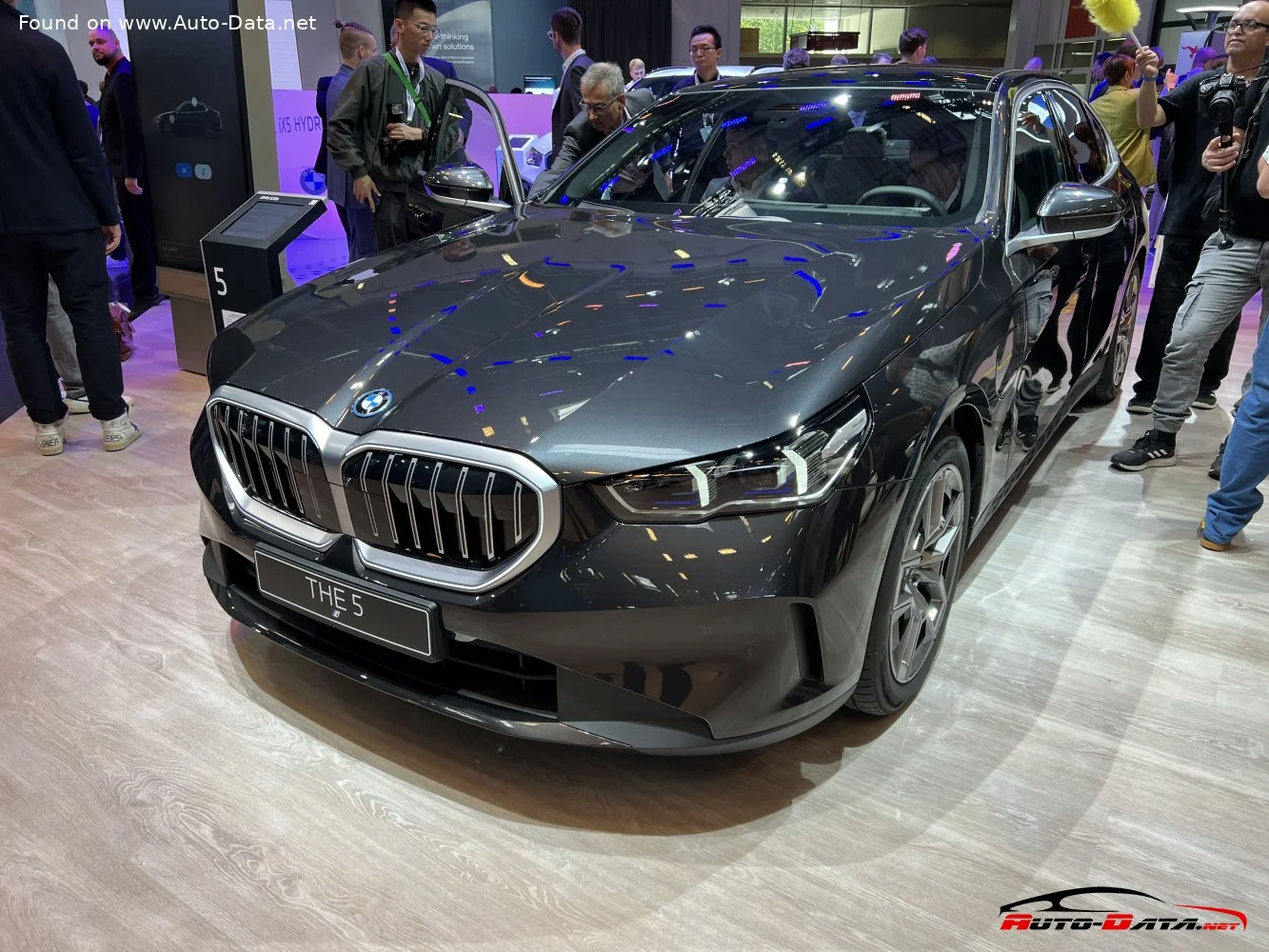 BMW 5 Series 520d (197 Hp) Mild Hybrid Steptronic2023 - thumbnail 8