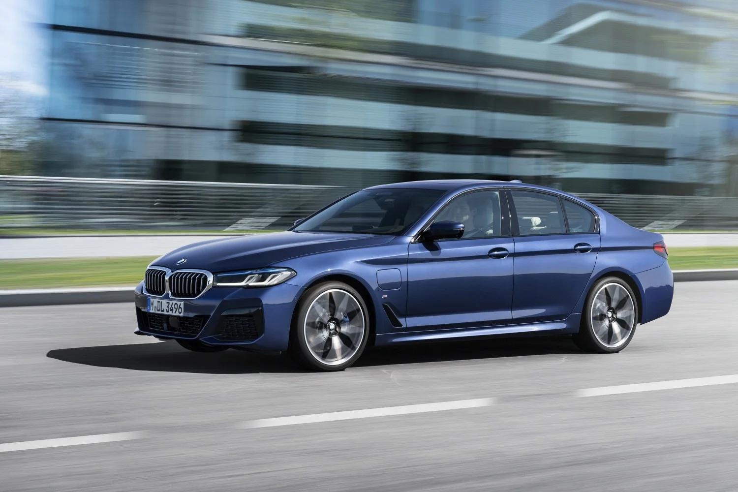 BMW 5 Series 520d (190 Hp) Mild Hybrid Steptronic2020 - 2023 thumbnail 11