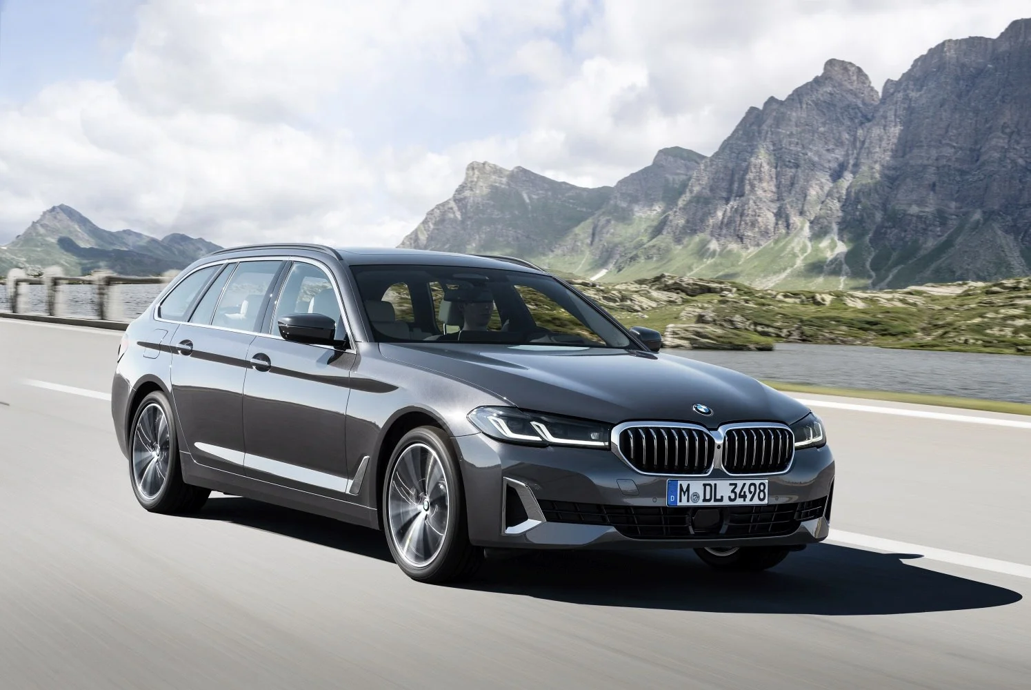 BMW 5 Series 520d (190 Hp) Mild Hybrid Steptronic2020 - 2024 thumbnail 11