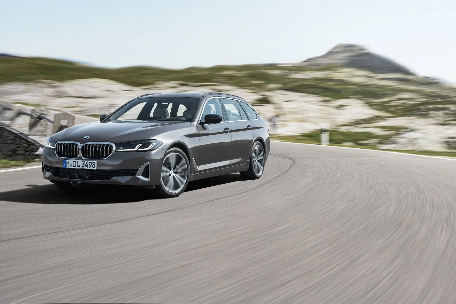 BMW 5 Series 520d (190 Hp) Mild Hybrid Steptronic2020 - 2024 thumbnail 12