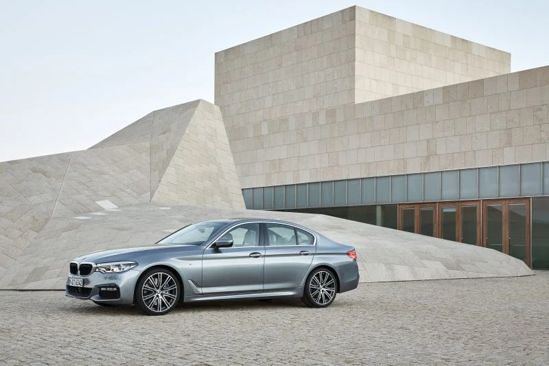 BMW 5 Series 520d (190 Hp)2017 - 2020 thumbnail 15