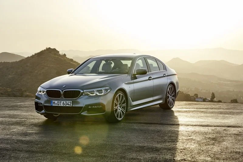 BMW 5 Series 520d (190 Hp)2017 - 2020 thumbnail 16