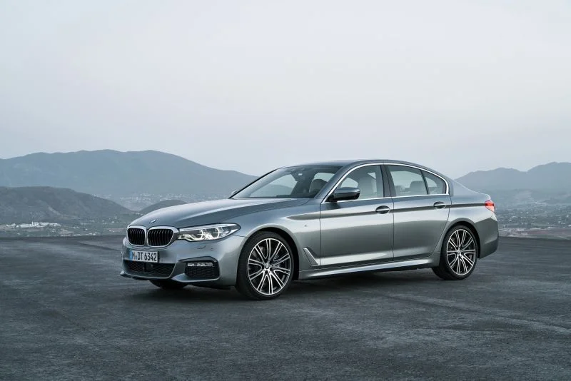BMW 5 Series 520d (190 Hp)2017 - 2020 thumbnail 17