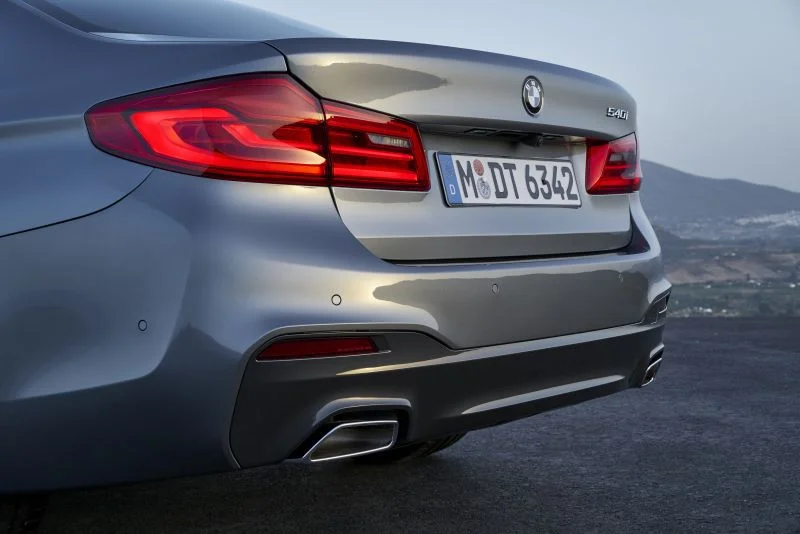 BMW 5 Series 520d (190 Hp)2017 - 2020 thumbnail 5