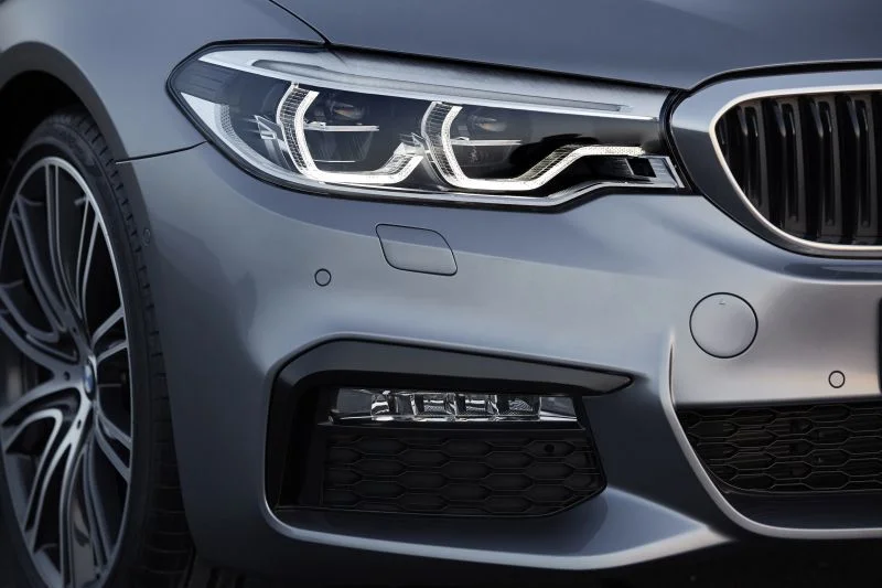 BMW 5 Series 520d (190 Hp)2017 - 2020 thumbnail 8