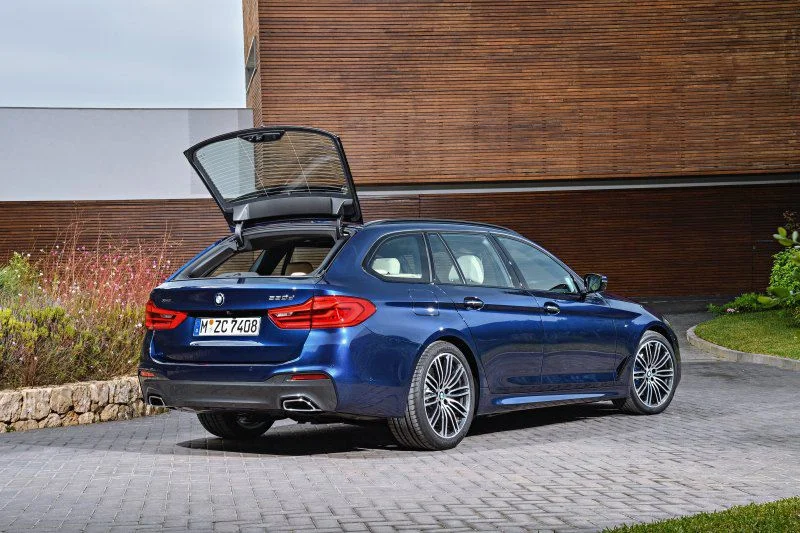 BMW 5 Series 520d (190 Hp)2017 - 2020 thumbnail 2