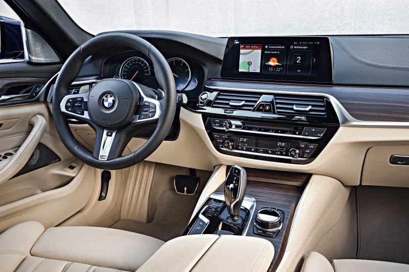 BMW 5 Series 520d (190 Hp)2017 - 2020 thumbnail 3