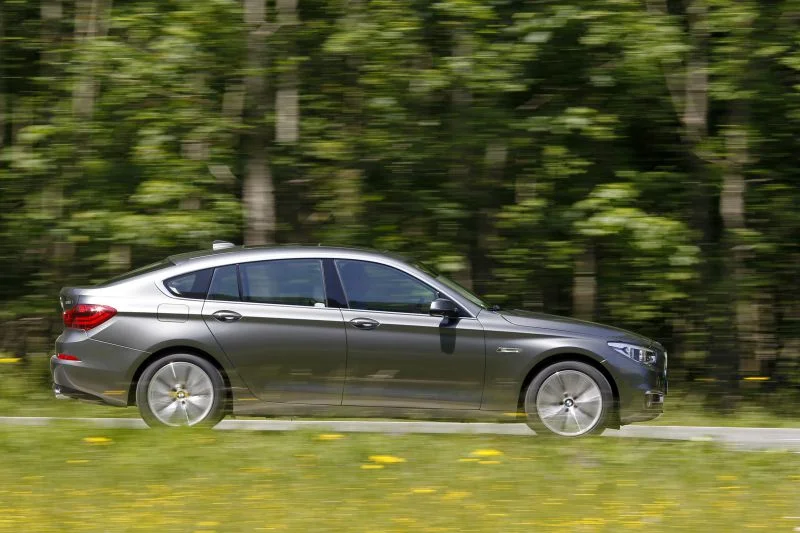 BMW 5 Series 520d (184 Hp) Steptronic2013 - 2017 thumbnail 2