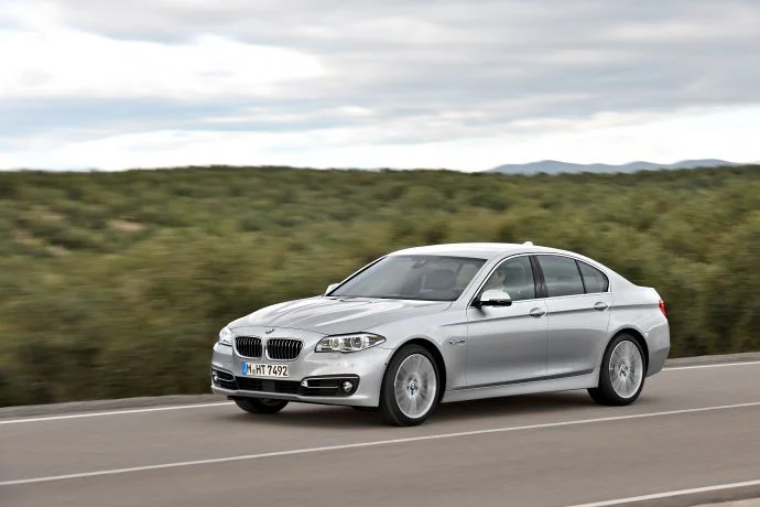 BMW 5 Series 518d (143 Hp)2013 - 2014 thumbnail 4
