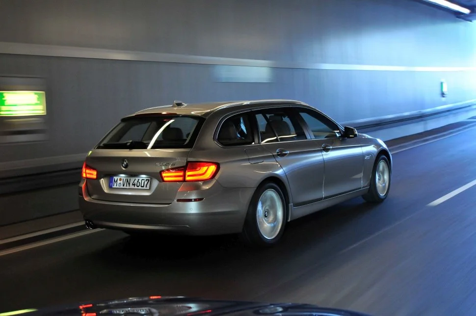 BMW 5 Series 520d (184 Hp)2010 - 2013 thumbnail 9