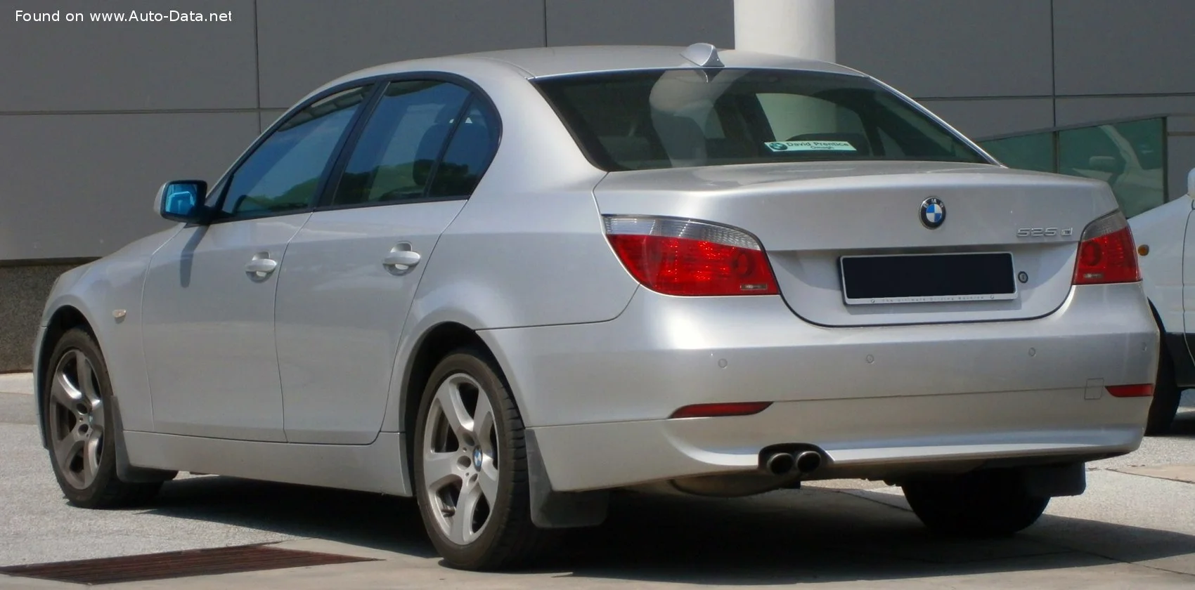 BMW 5 Series 520d (163 Hp)2005 - 2007 thumbnail 2