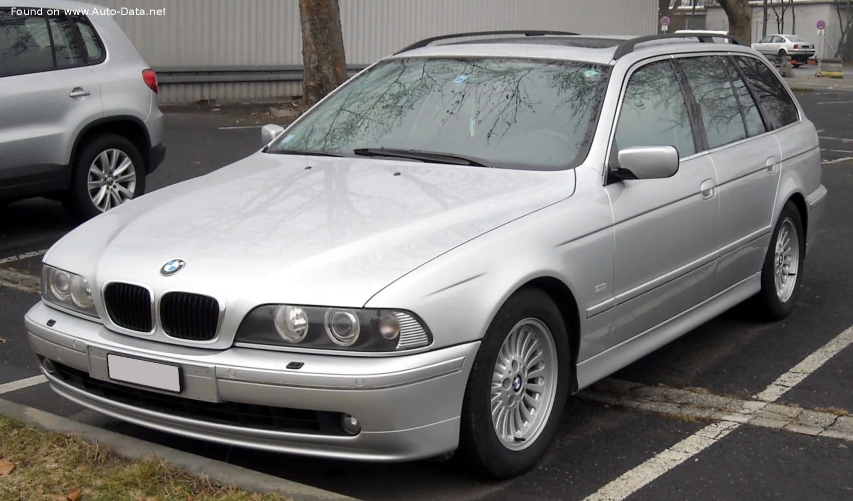 BMW 5 Series BMW 5 Series Touring (E39, Facelift 2000)