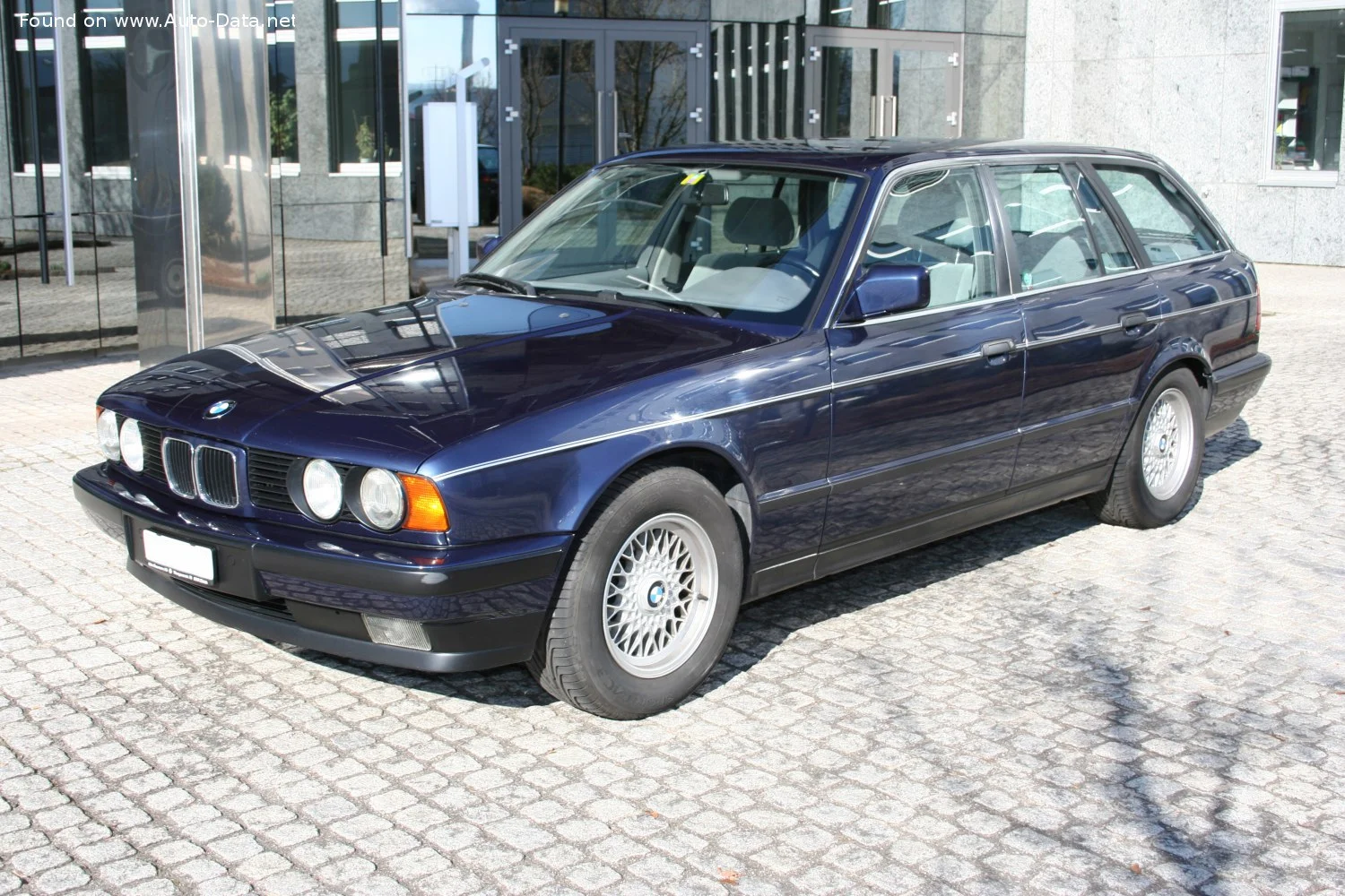 BMW 5 Series 518i (113 Hp)1993 - 1994 thumbnail 9