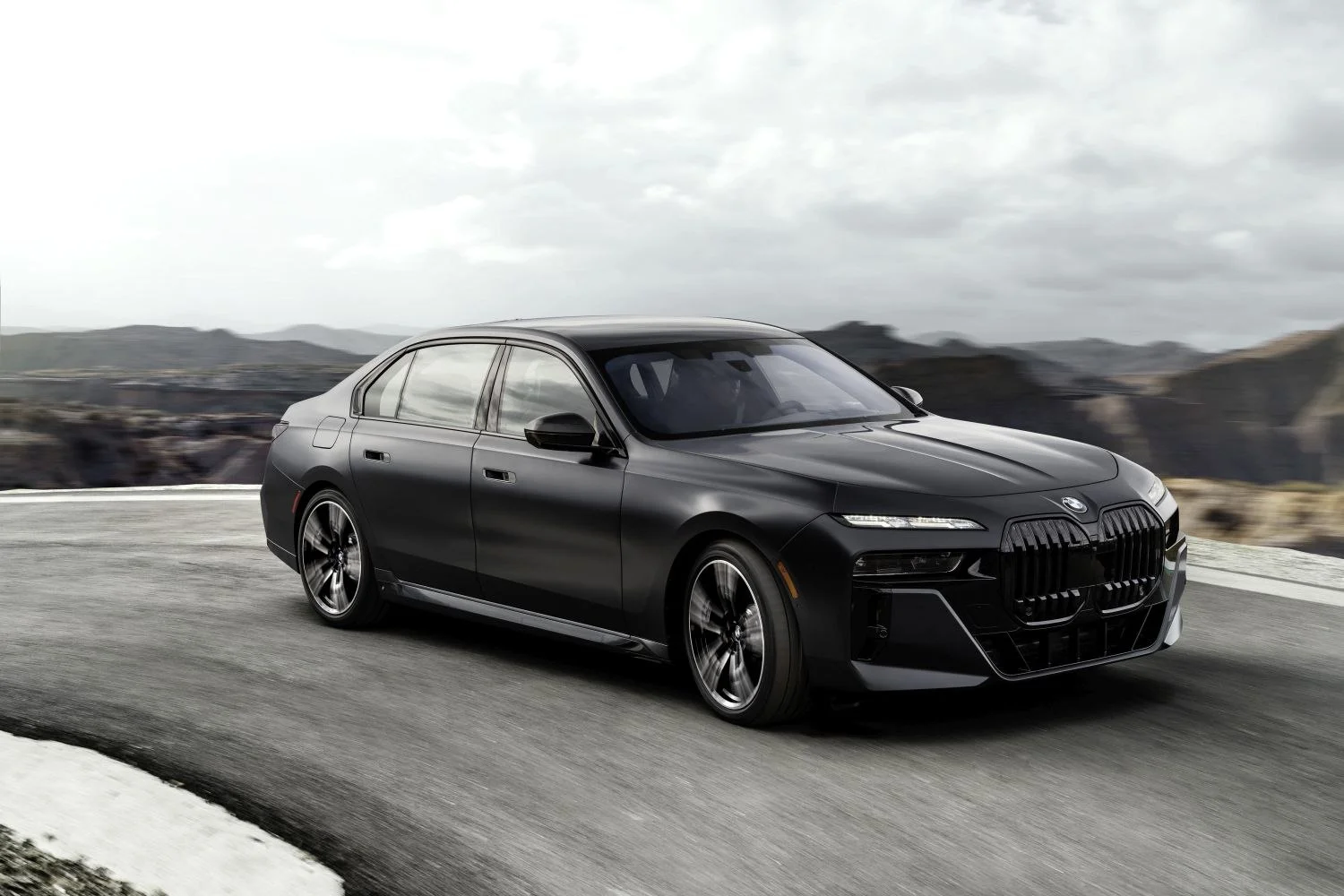 BMW 7 Series 735i (286 Hp) Mild Hybrid Steptronic2022 - - 1
