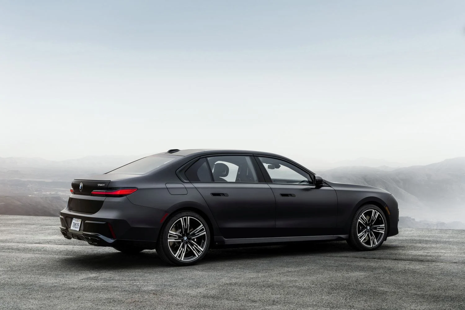 BMW 7 Series 735i (286 Hp) Mild Hybrid Steptronic2022 - thumbnail 15