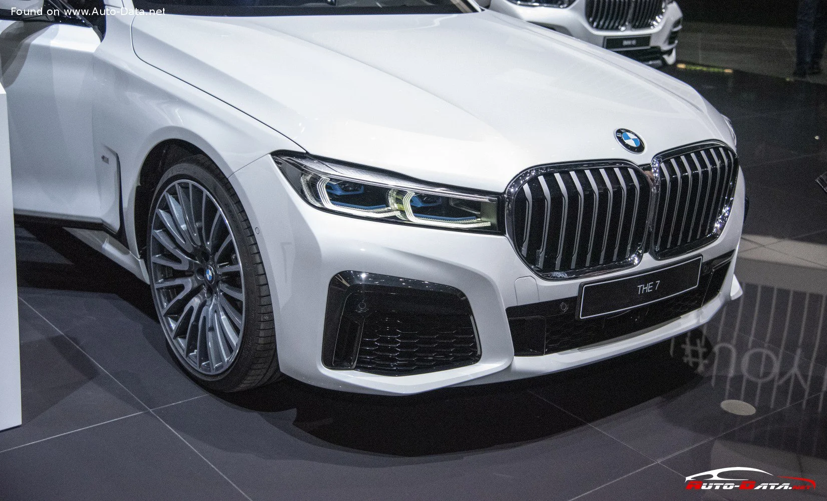 BMW 7 Series 730d (265 Hp) Steptronic2019 - 2020 thumbnail 6