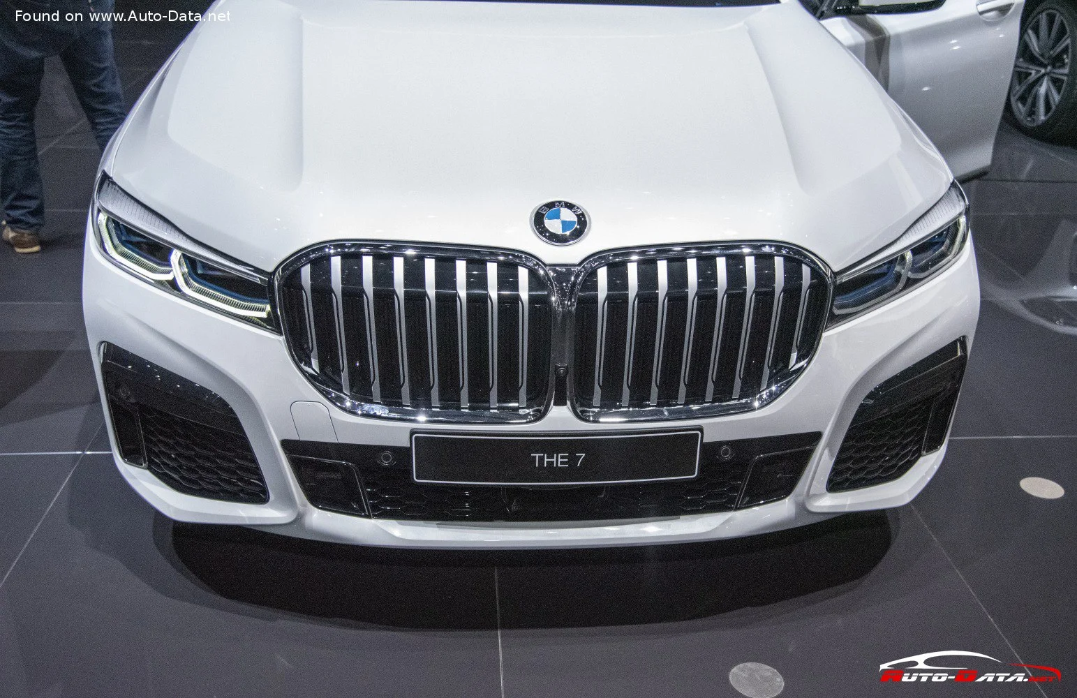 BMW 7 Series 730d (265 Hp) Steptronic2019 - 2020 thumbnail 8