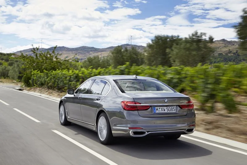 BMW 7 Series 730Ld (265 Hp) Steptronic2015 - 2019 thumbnail 2