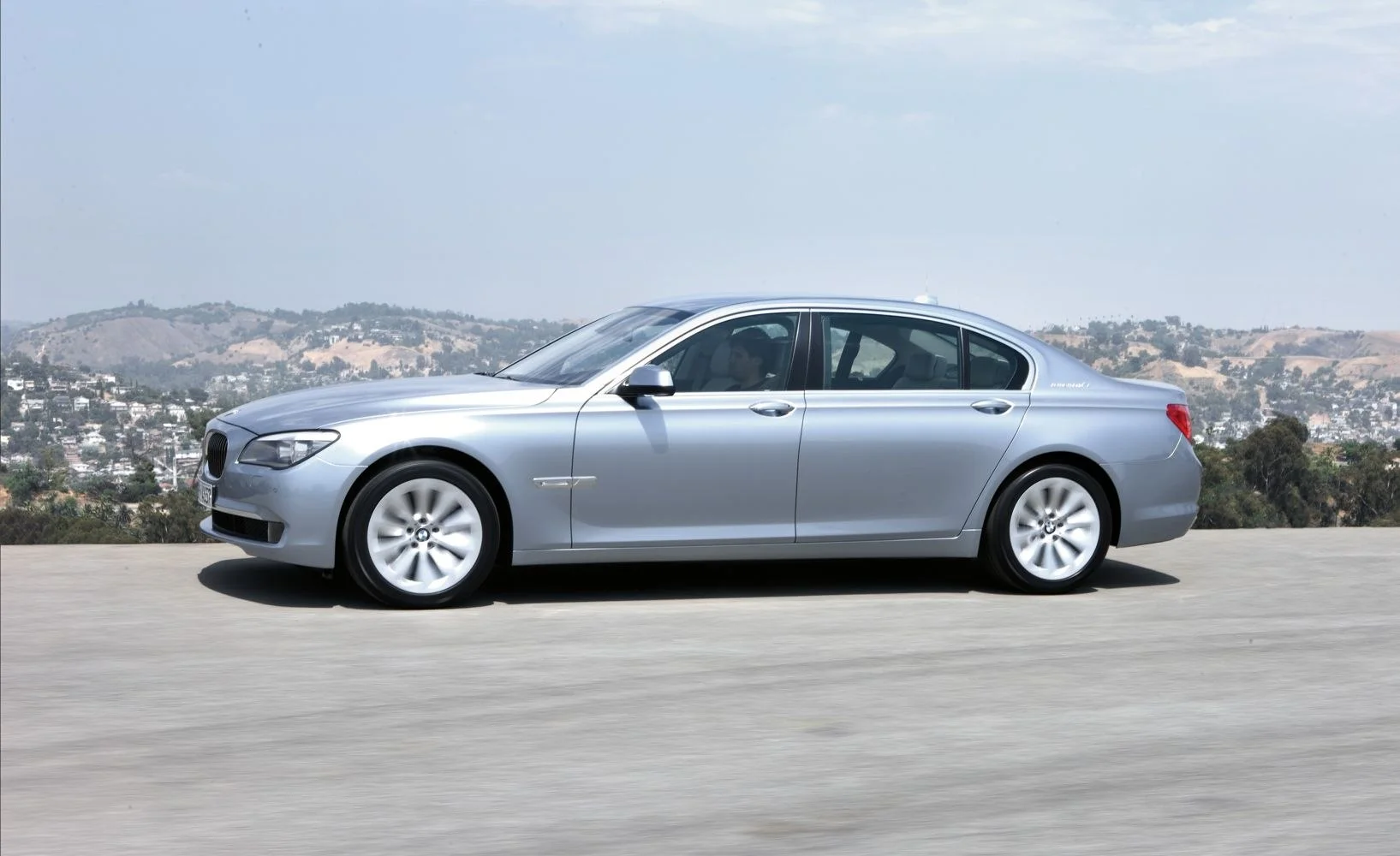 BMW 7 Series ActiveHybrid 4.4 V8 (465 Hp) Steptronic2009 - 2012 thumbnail 2