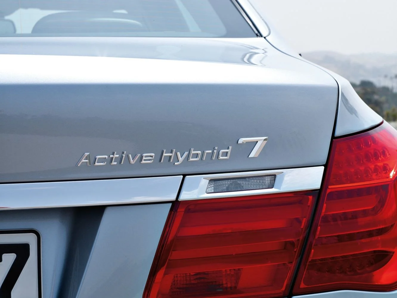 BMW 7 Series ActiveHybrid 4.4 V8 (465 Hp) Steptronic2009 - 2012 thumbnail 13