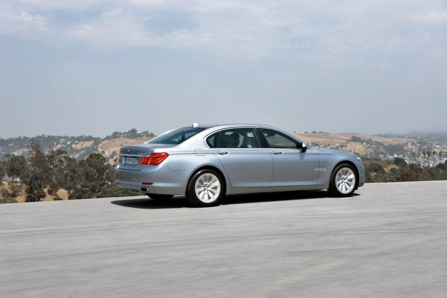 BMW 7 Series ActiveHybrid 4.4 V8 (465 Hp) Steptronic2009 - 2012 thumbnail 3