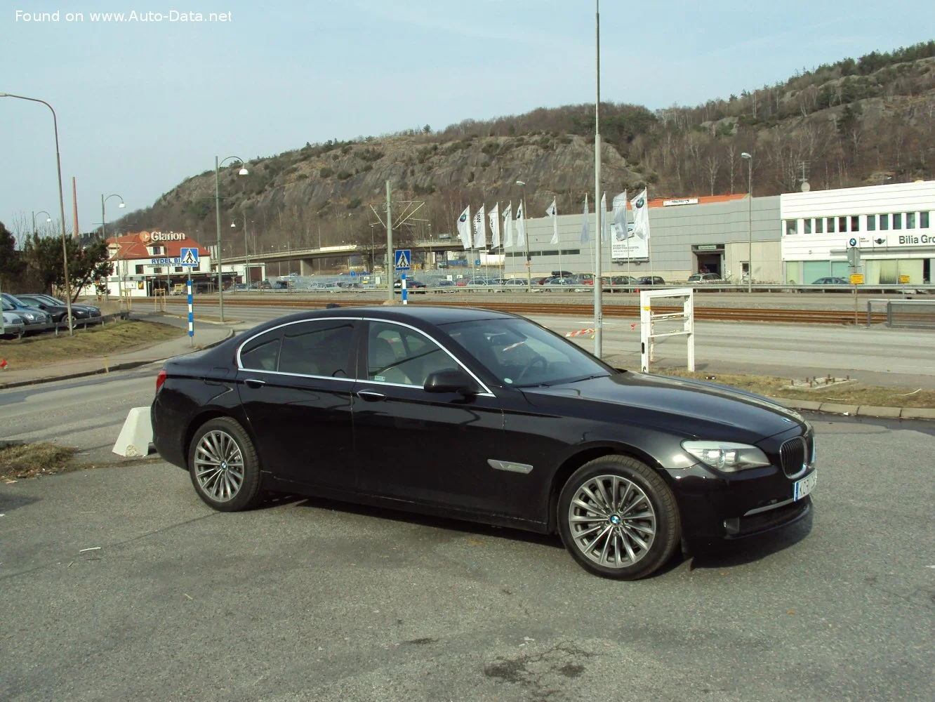BMW 7 Series 730d (245 Hp) Steptronic DPF2008 - 2011 thumbnail 5