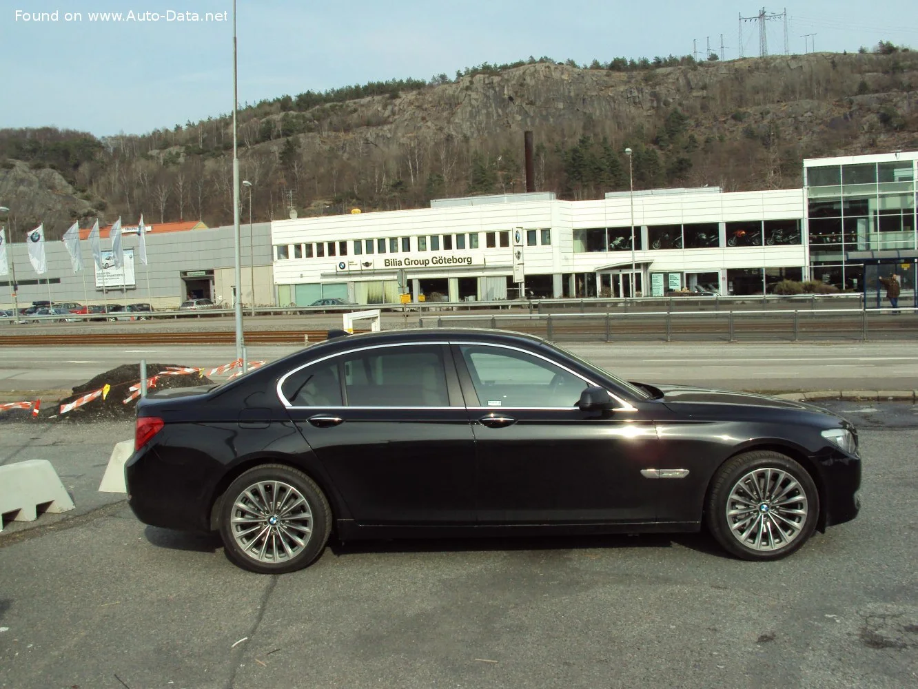 BMW 7 Series 730d (245 Hp) Steptronic DPF2008 - 2011 thumbnail 6