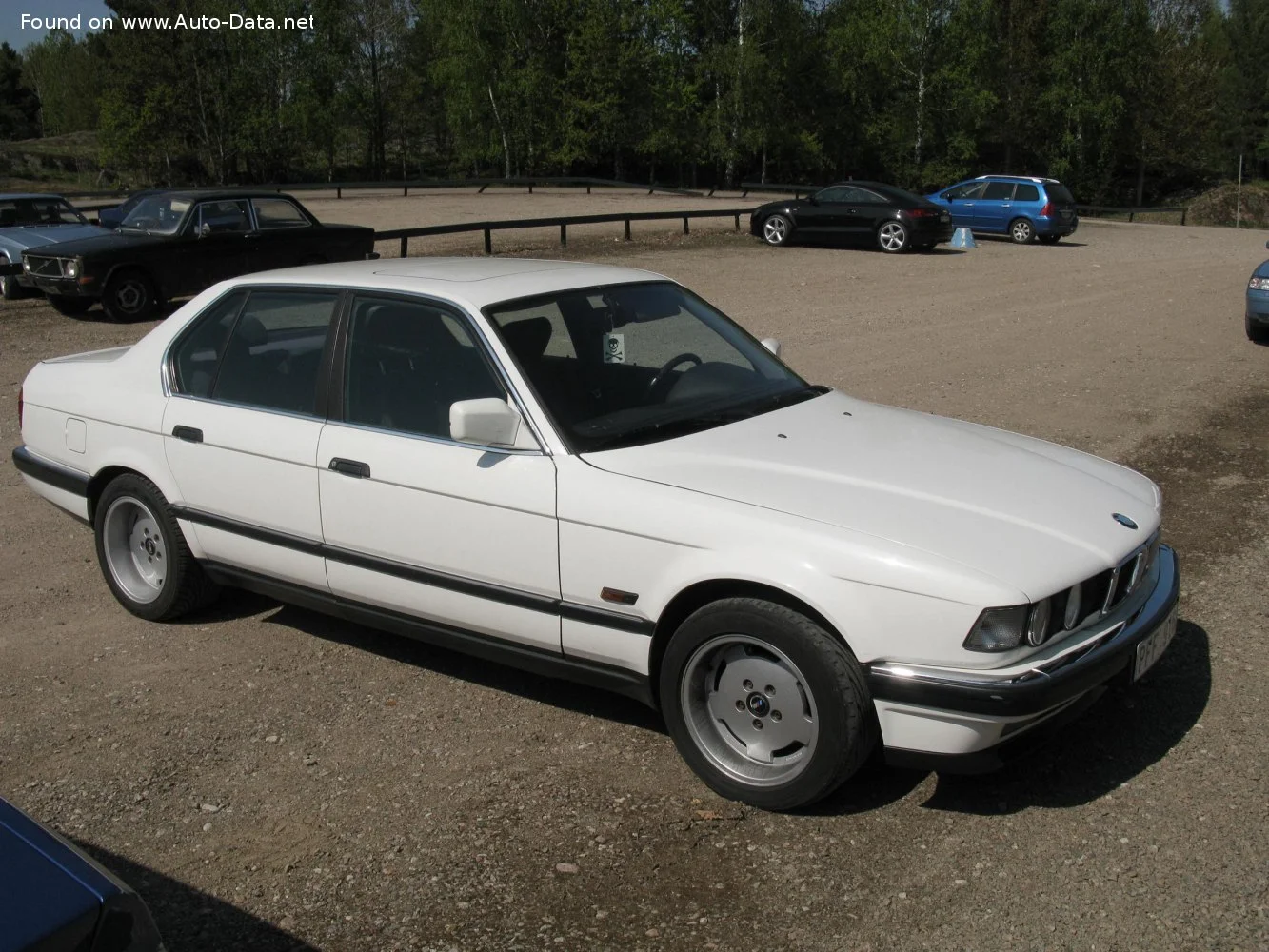 BMW 7 Series 730i (188 Hp) cat1992 - 1994 thumbnail 2
