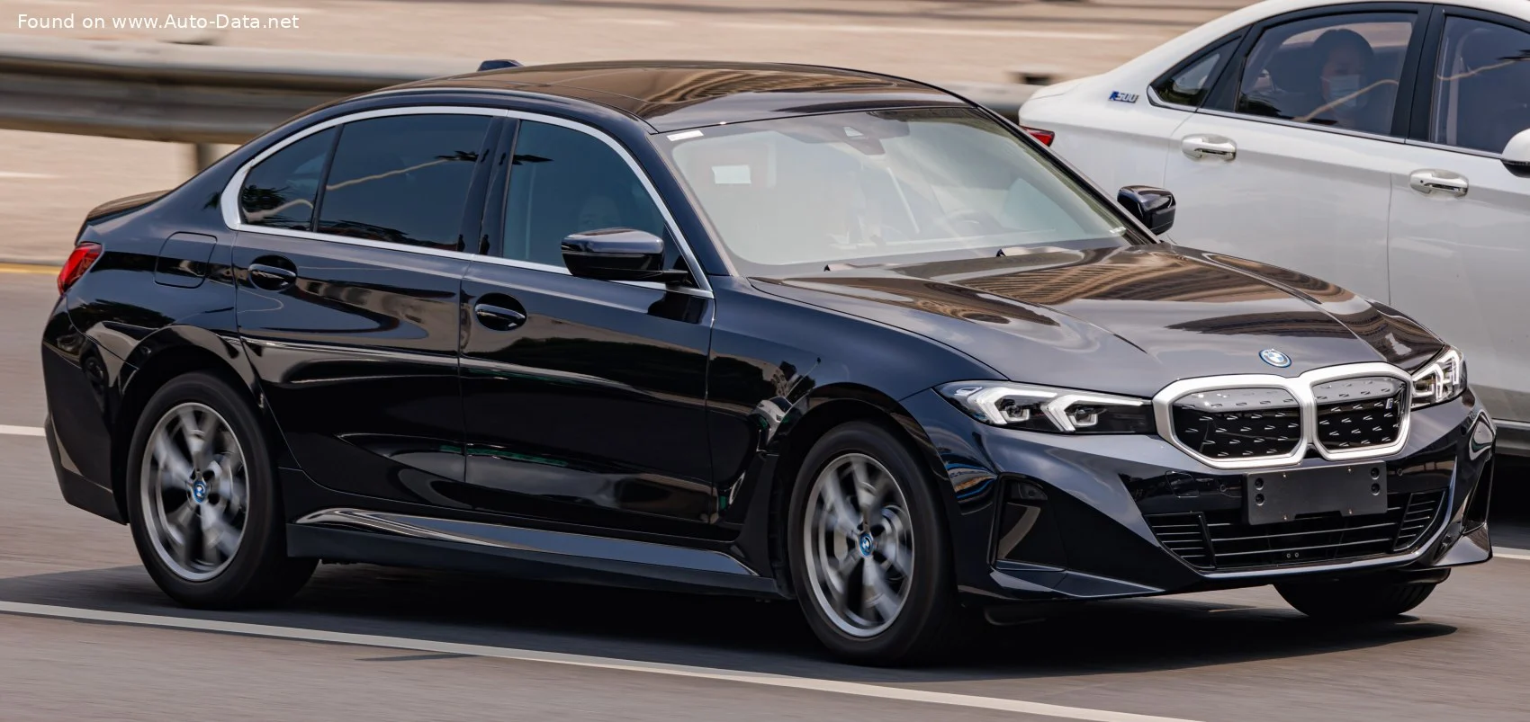 BMW i3 35L (286 Hp) eDrive2022 - - 1