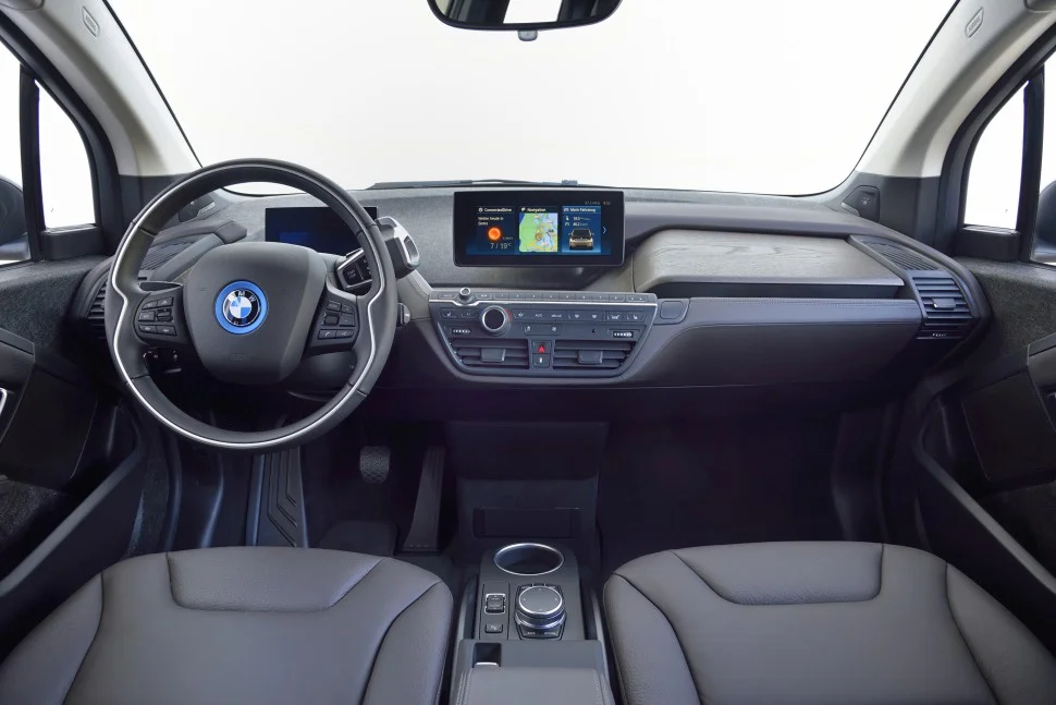BMW i3 32.2 kWh (184 Hp) Range Extender2017 - 2018 thumbnail 18
