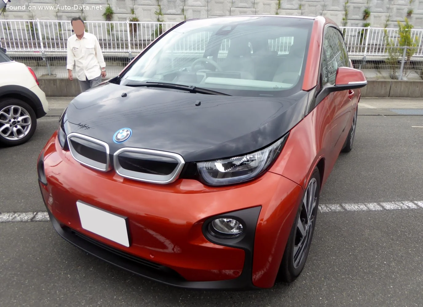 BMW i3 22 kWh (170 Hp)2013 - 2017 thumbnail 4