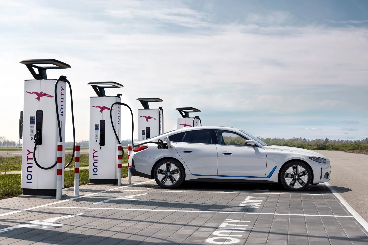 BMW i4 83.9 kWh (340 Hp) eDrive402021 - 2024 thumbnail 18