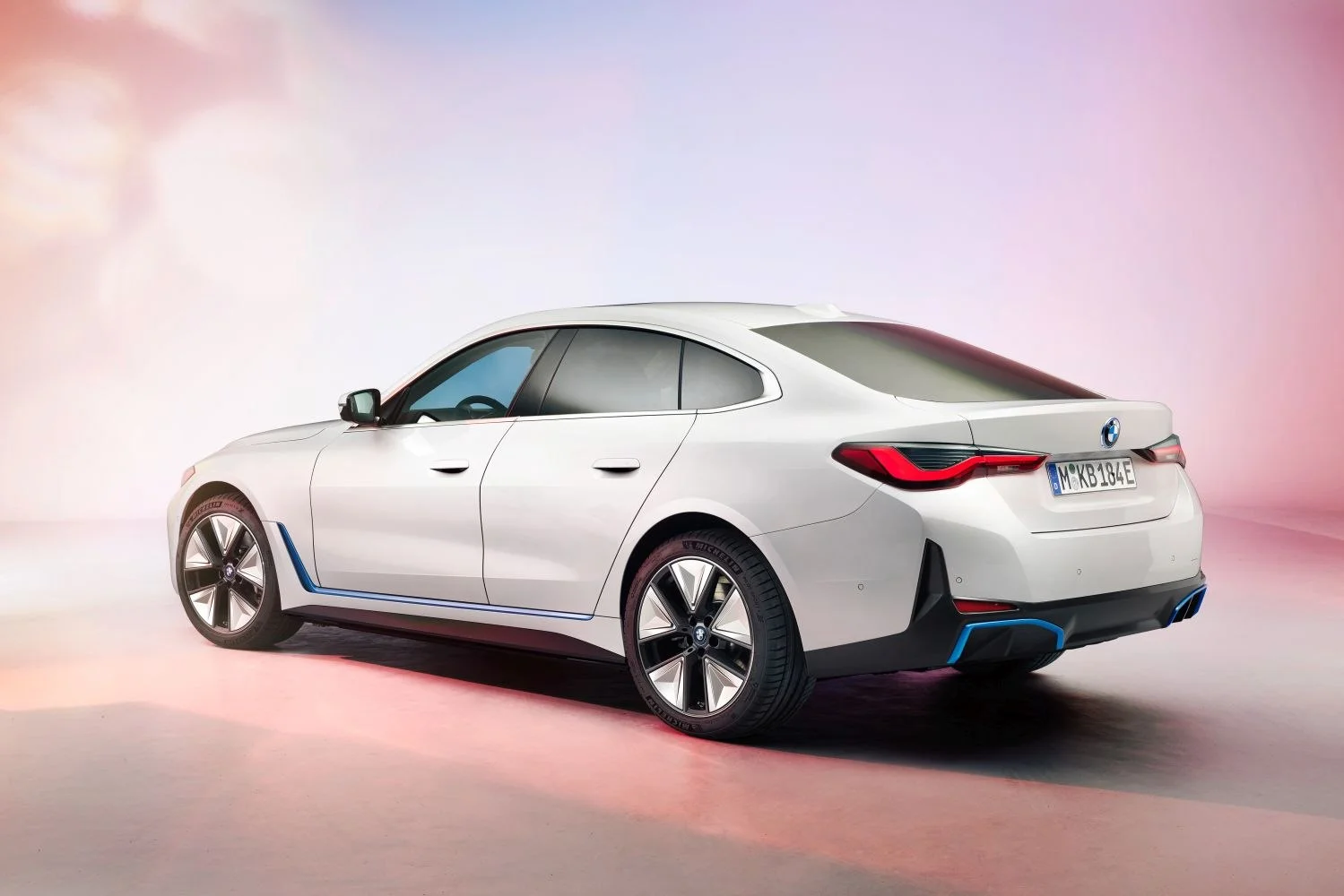 BMW i4 83.9 kWh (340 Hp) eDrive402021 - 2024 thumbnail 6