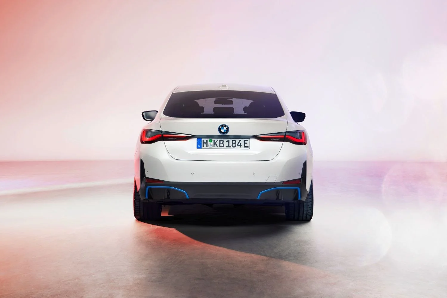 BMW i4 83.9 kWh (340 Hp) eDrive402021 - 2024 thumbnail 7